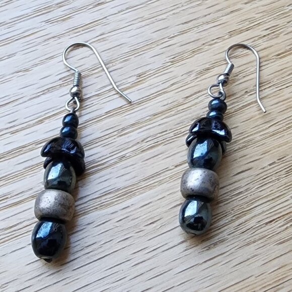 Vintage Etsy Blue/Black Iridescent Beaded Drop Dangle Earrings - Picture 2 of 12